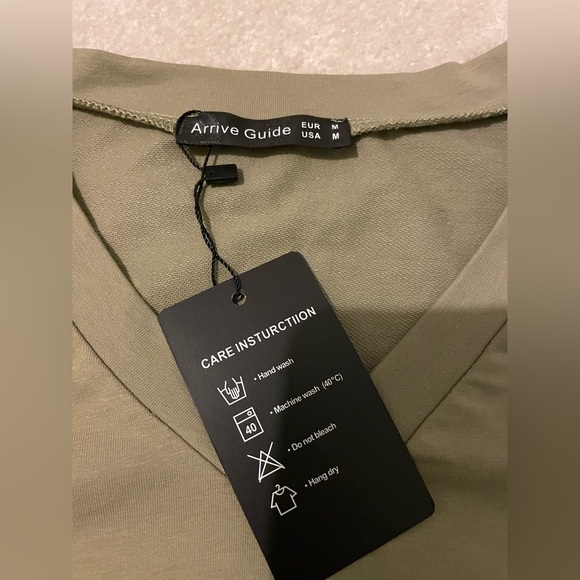 Arrive Guide vest style crop top-medium NWT - Picture 5 of 6